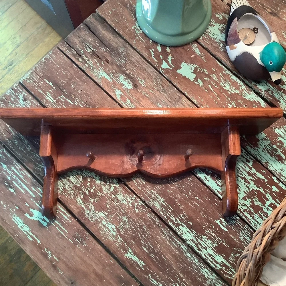 Vintage Cottagecore Solid Wood Wall Display Peg Shelf